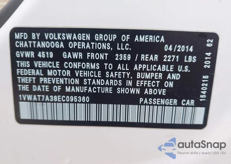 2014 Volkswagen Passat 1.8T Wolfsburg Edition z USA, uszkodzony, nr VIN 1VWAT7A38EC095360